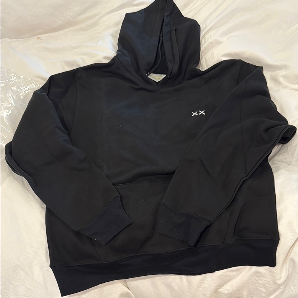 Kaws holiday shangai sweater black